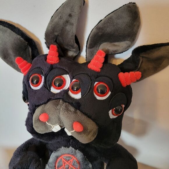 KILLSTAR KREEPTURES 2022 TWITCH & SWITCH LIMITED EDITION Plush Collectible - Picture 3 of 11